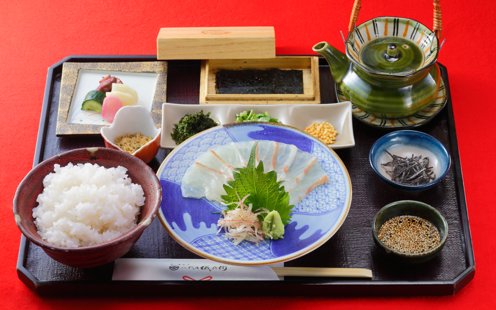 お昼のメニュー | 京都 祇園 米料亭 — 【八代目儀兵衛】